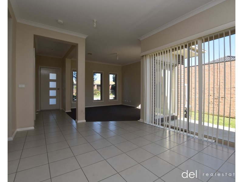 14B Pittosporum Grove, Doveton VIC 3177