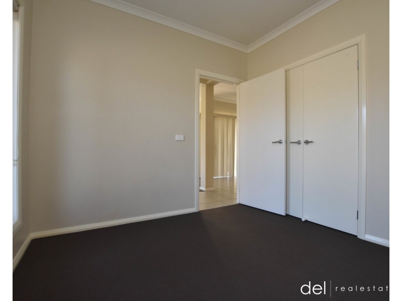 14B Pittosporum Grove, Doveton VIC 3177