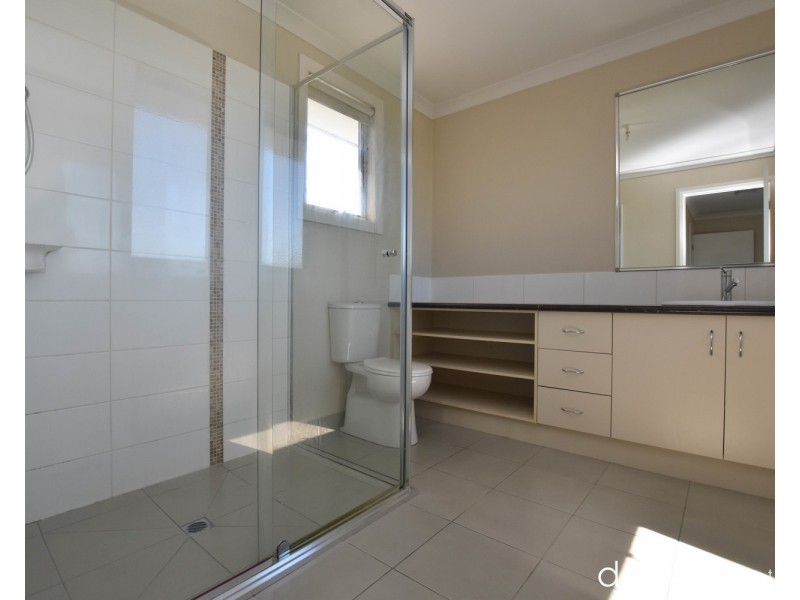 14B Pittosporum Grove, Doveton VIC 3177