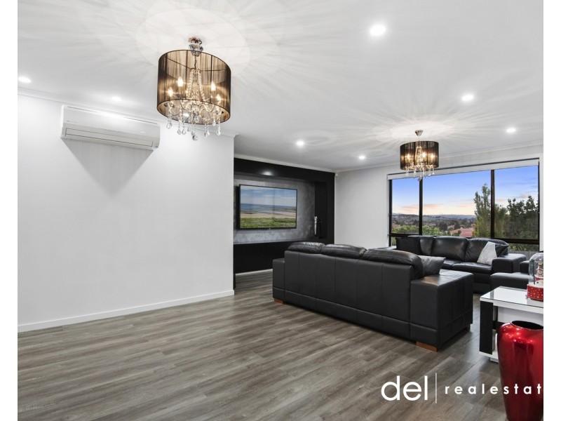 5 Warburton Court, Endeavour Hills VIC 3802