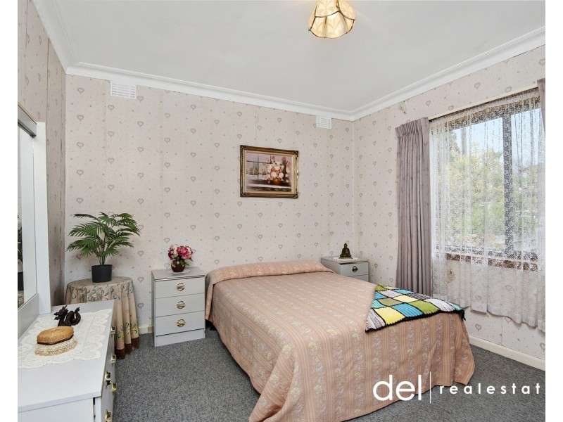 4 Lilac Avenue, Dandenong North VIC 3175