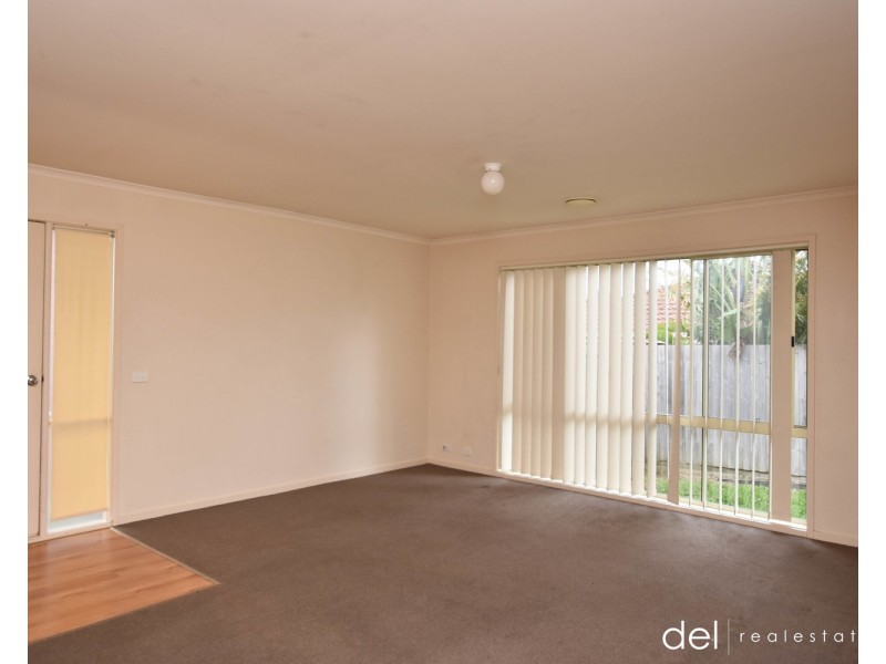 55 Bemersyde Drive, Berwick VIC 3806