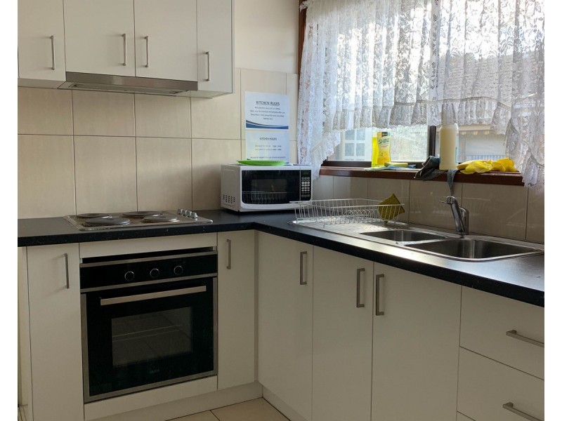 2/53 Henry Street, Pakenham VIC 3810