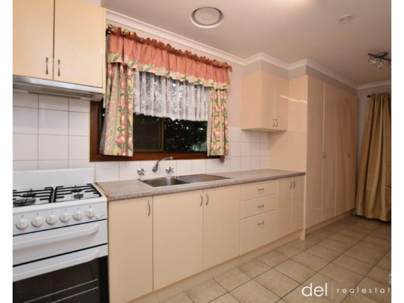 18 Sweet Gum Avenue, Narre Warren VIC 3805