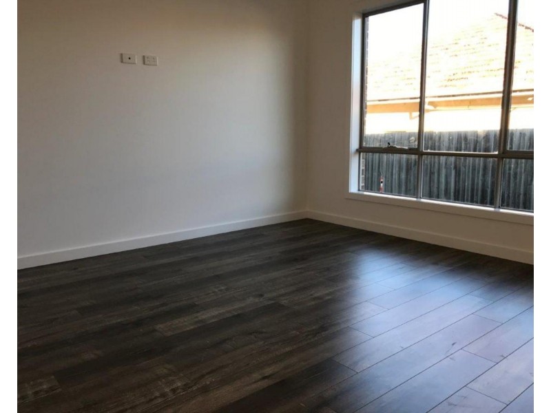 2/47 Wilma Avenue, Dandenong VIC 3175