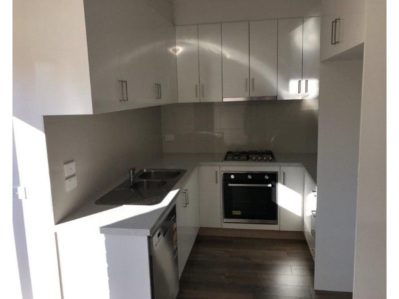 2/47 Wilma Avenue, Dandenong VIC 3175