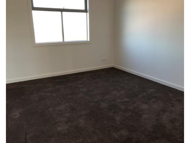 2/47 Wilma Avenue, Dandenong VIC 3175