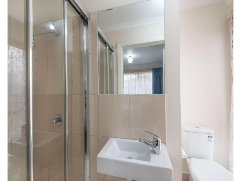 1/53 Henry Street, Pakenham VIC 3810