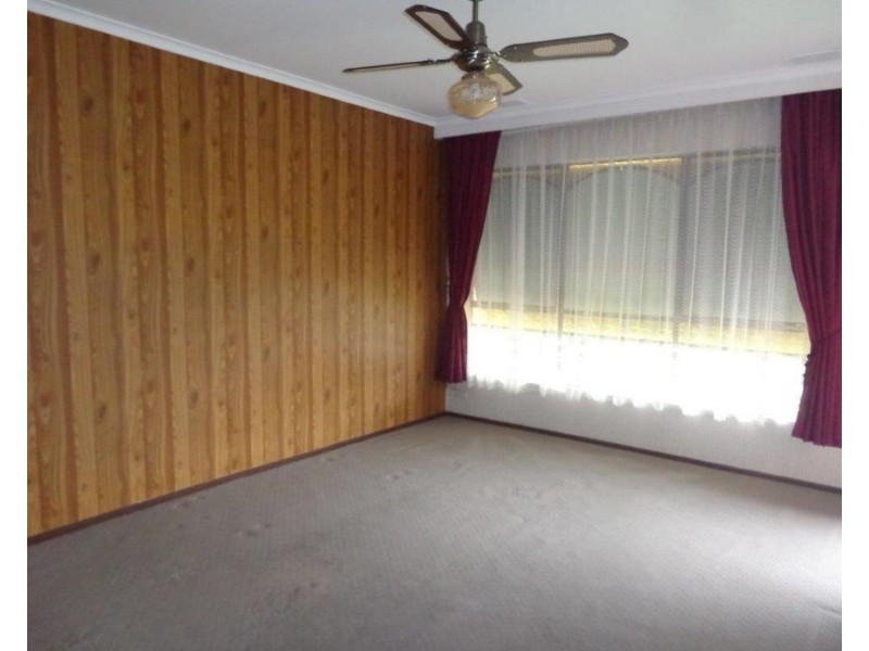 2/12 Brady Road, Dandenong North VIC 3175