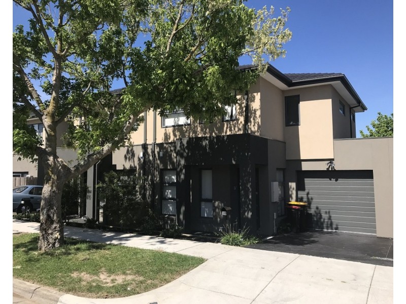 10 Carroll Avenue, Dandenong VIC 3175