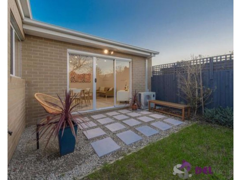 2/9 Mulgoa Avenue, Dandenong North VIC 3175