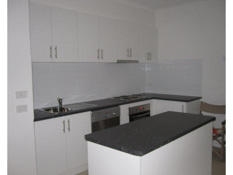 3/19 Close Avenue, Dandenong VIC 3175