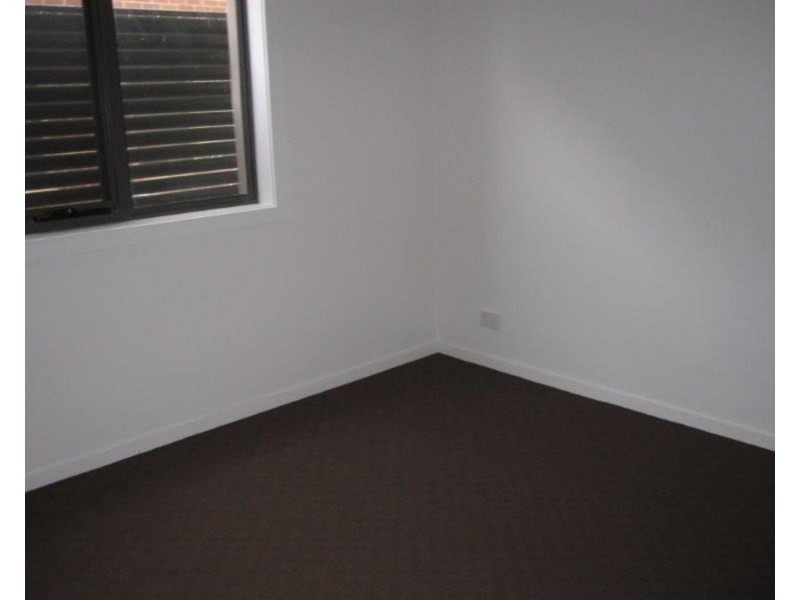 3/19 Close Avenue, Dandenong VIC 3175