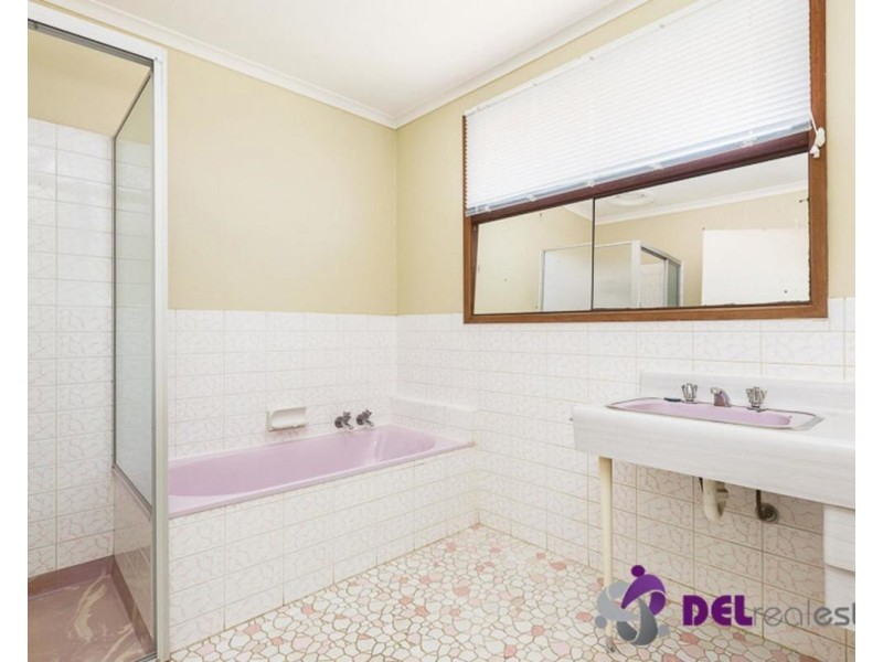 5 Rawdon Hill Drive, Dandenong North VIC 3175