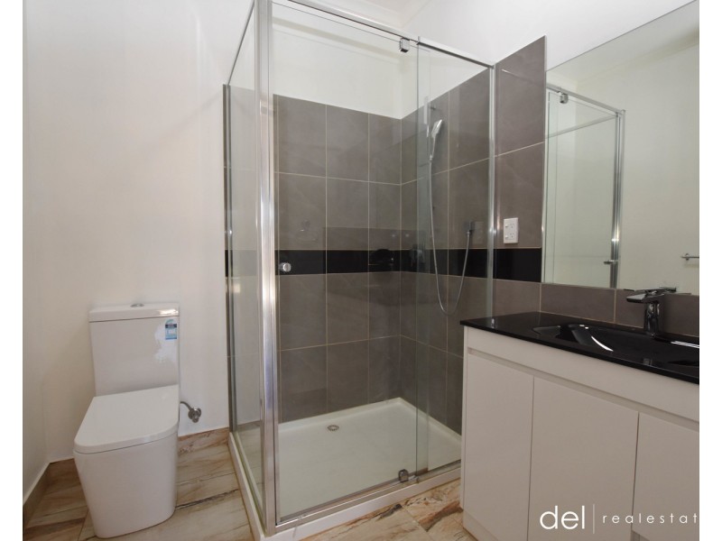 2/3A Mollison Street, Dandenong North VIC 3175