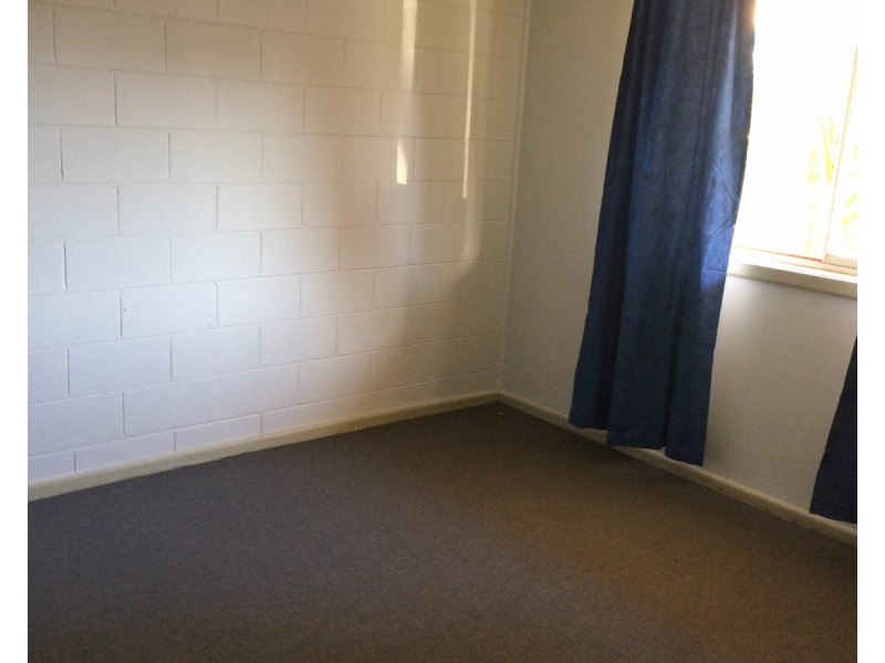 2/6 Hall Court, Dandenong VIC 3175