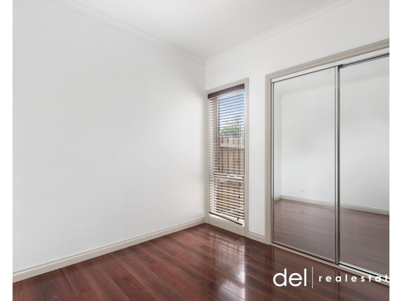 2/3A Mollison Street, Dandenong North VIC 3175
