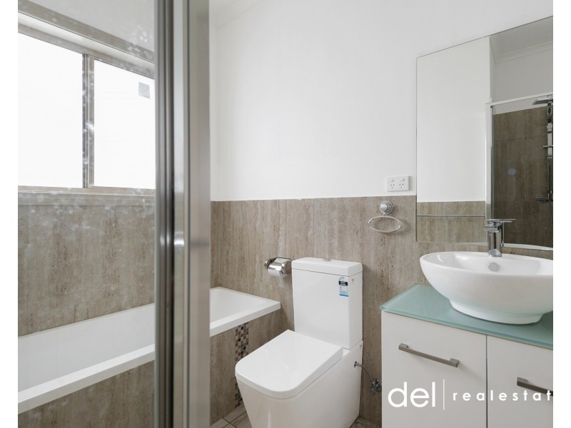 2/3A Mollison Street, Dandenong North VIC 3175