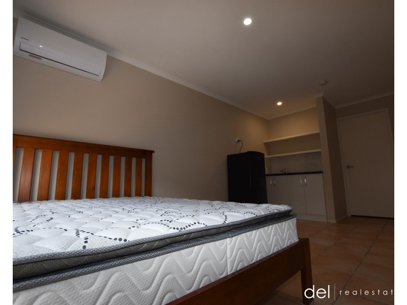 4/34 Jarvis Crescent, Dandenong North VIC 3175