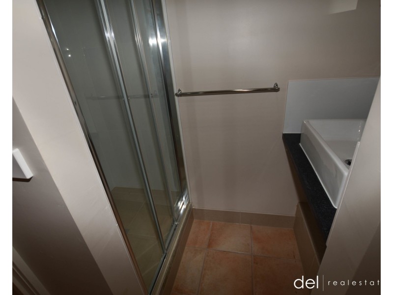 4/34 Jarvis Crescent, Dandenong North VIC 3175