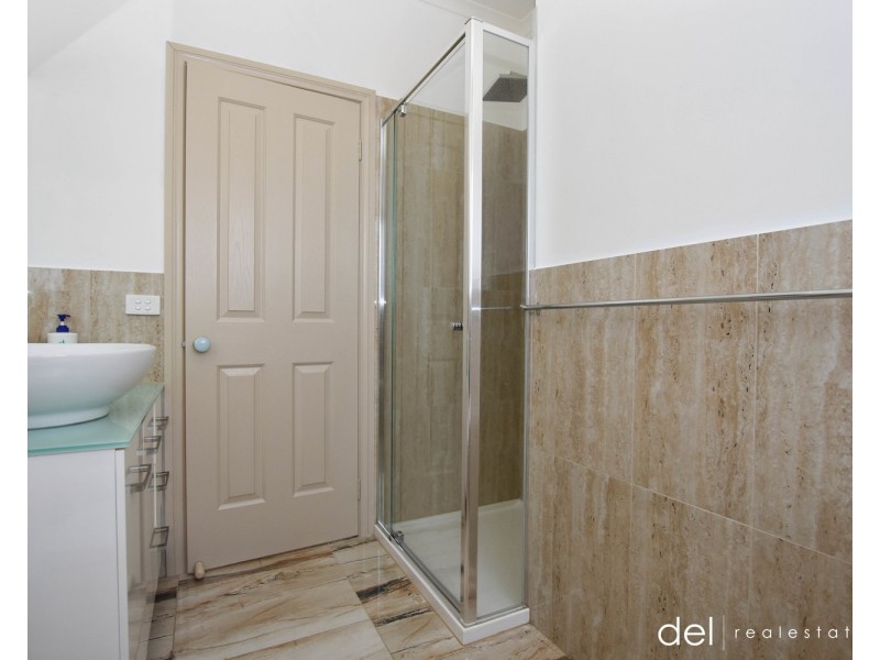 2/3A Mollison Street, Dandenong North VIC 3175