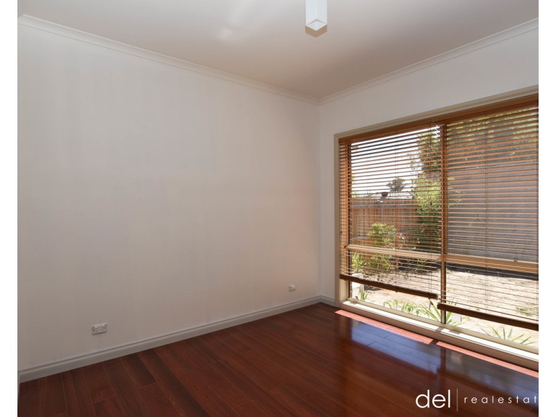 2/3A Mollison Street, Dandenong North VIC 3175