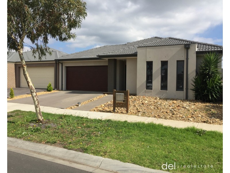 22 McEwan Drive, Cranbourne VIC 3977