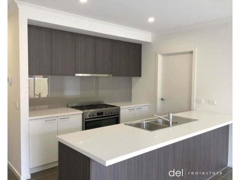 6 Colville Crescent, Keysborough VIC 3173