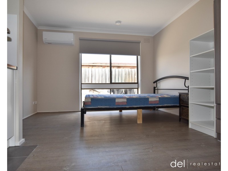 5/34 Jarvis Crescent, Dandenong North VIC 3175