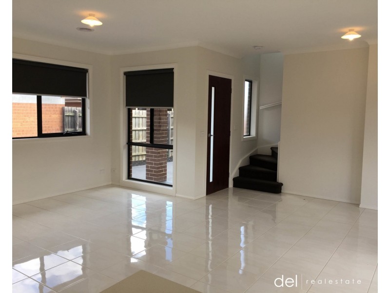 2/13 Purdy Avenue, Dandenong VIC 3175