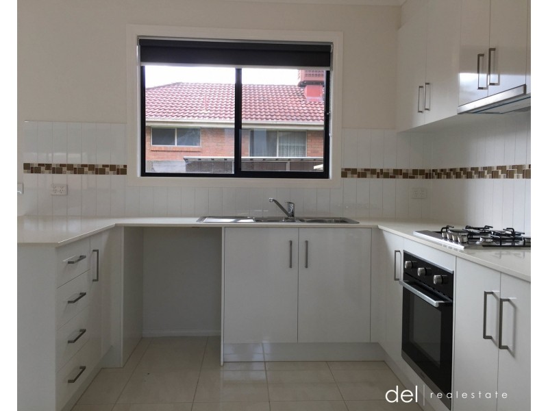 2/13 Purdy Avenue, Dandenong VIC 3175