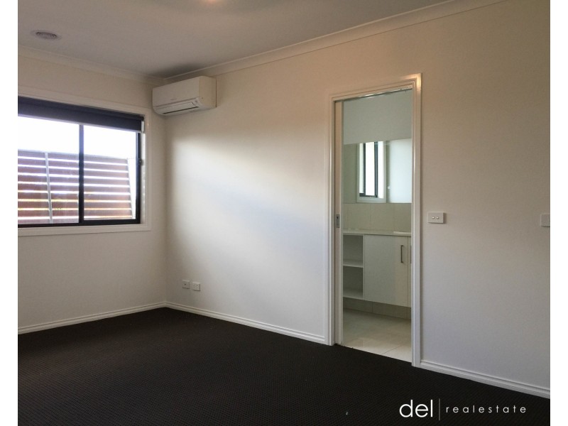 2/13 Purdy Avenue, Dandenong VIC 3175