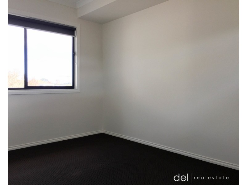 2/13 Purdy Avenue, Dandenong VIC 3175