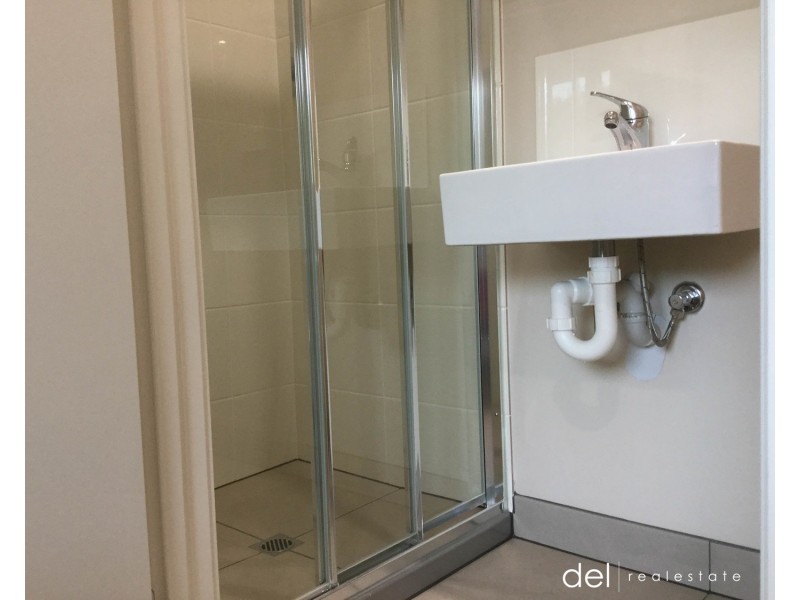 8/34 Jarvis Crescent, Dandenong North VIC 3175