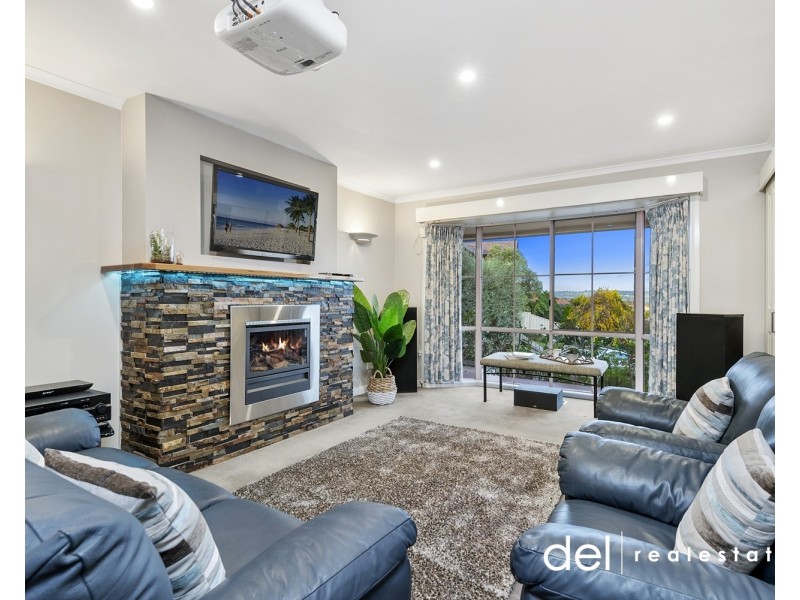 5 Reynolds Court, Endeavour Hills VIC 3802
