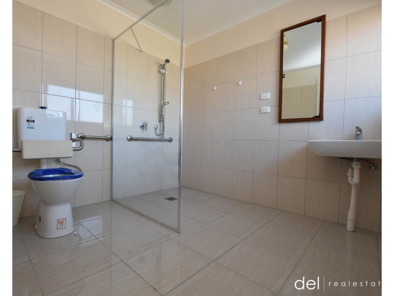 Room 5/53 Henry Street, Pakenham VIC 3810