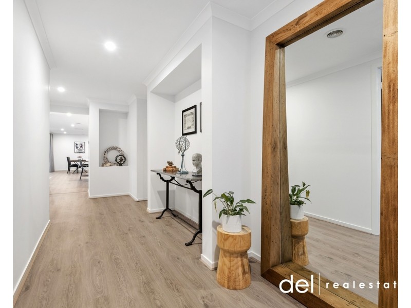 27 Abundance Circuit, Clyde VIC 3978