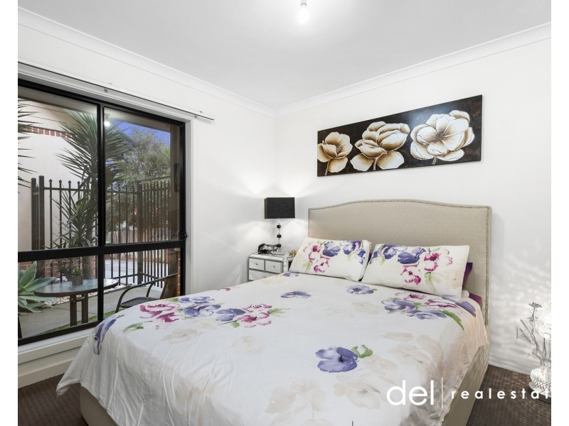 3/11 Laburnum Grove, Doveton VIC 3177