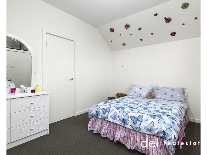 3/11 Laburnum Grove, Doveton VIC 3177