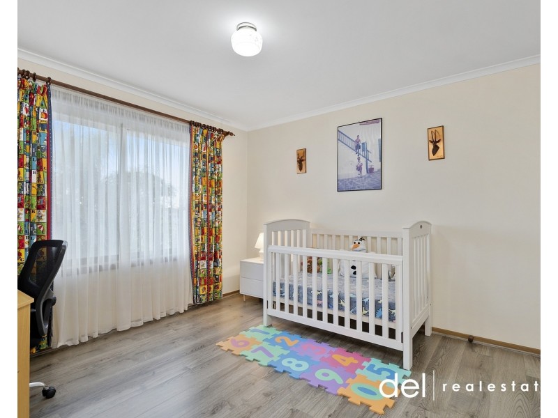 308 James Cook Drive, Endeavour Hills VIC 3802