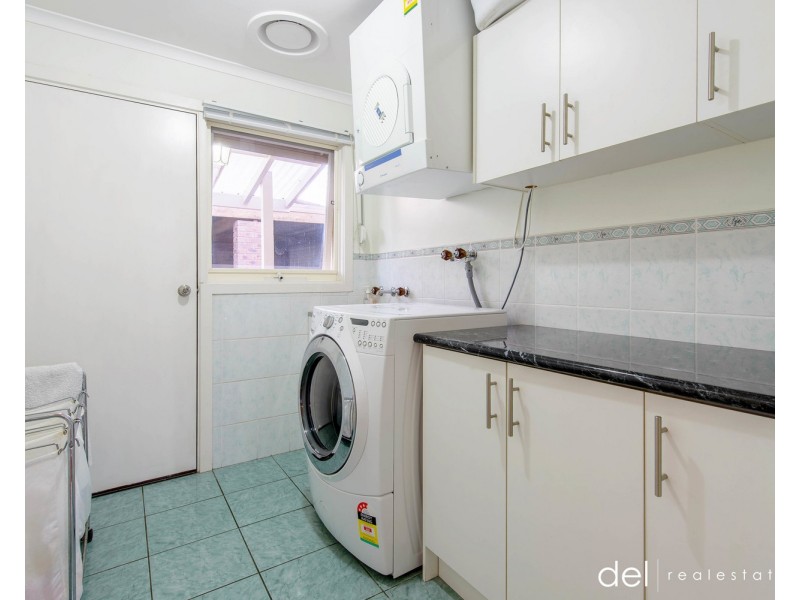 13 Oxley Way, Endeavour Hills VIC 3802
