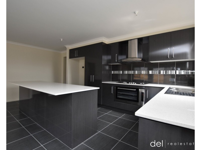 3 Castra Avenue, Clyde VIC 3978