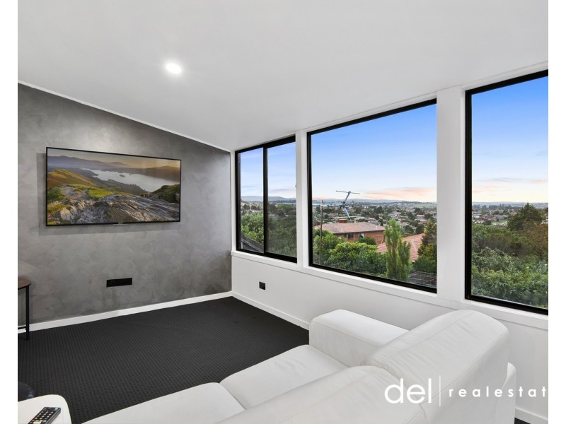 5 Warburton Court, Endeavour Hills VIC 3802