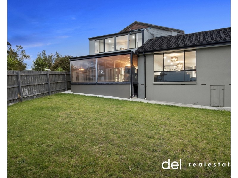 5 Warburton Court, Endeavour Hills VIC 3802