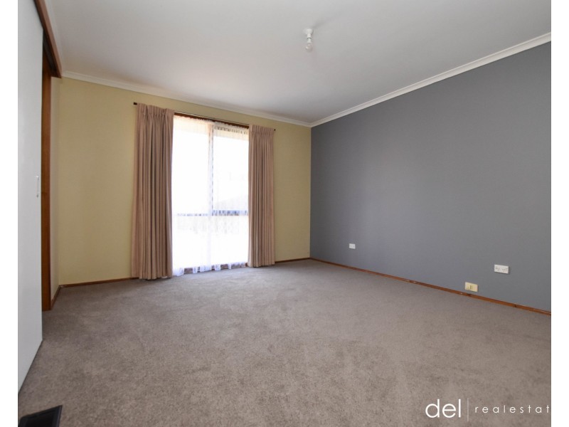 27 Eyebright Square, Hallam VIC 3803