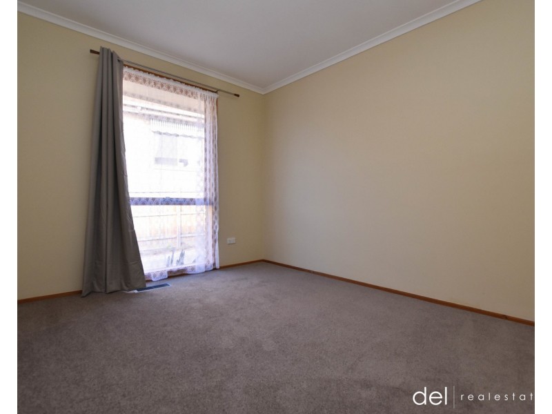 27 Eyebright Square, Hallam VIC 3803