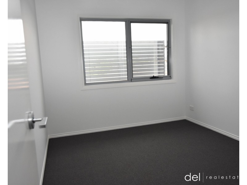 1B The Birches, Doveton VIC 3177