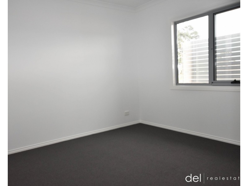1B The Birches, Doveton VIC 3177