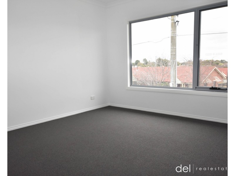 1B The Birches, Doveton VIC 3177