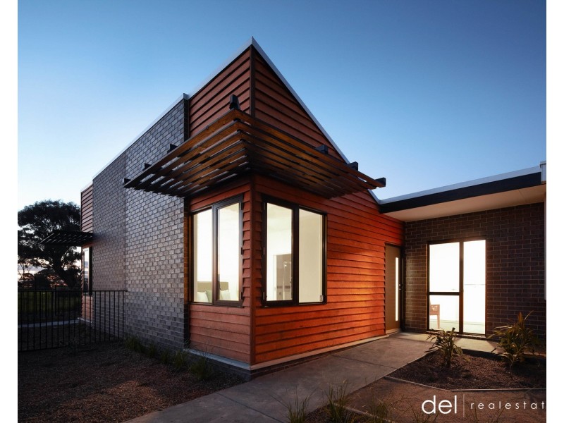 1 Landsby Lane, Dandenong VIC 3175